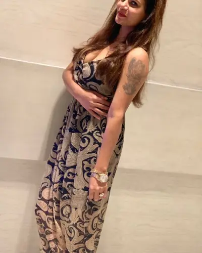 Khekada Escort